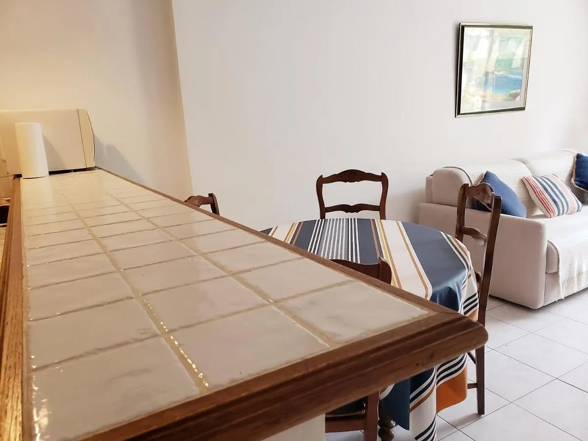 Appartement Au Coeur De Cassis Avec Jardin