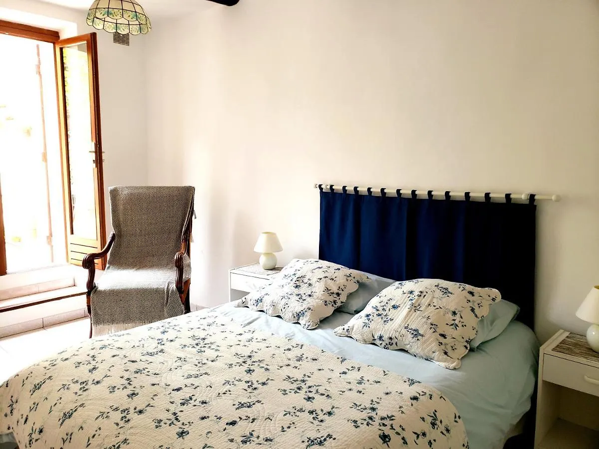 Appartement Au Coeur De Cassis Avec Jardin 0*,